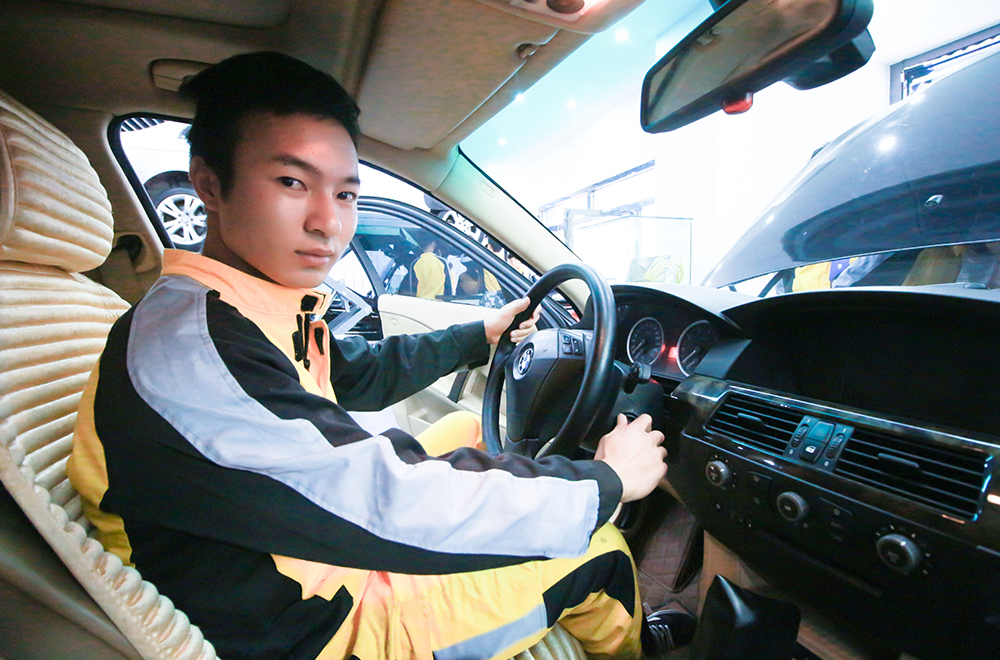 實(shí)訓(xùn)實(shí)戰(zhàn)-高端車檢測(cè)與維修